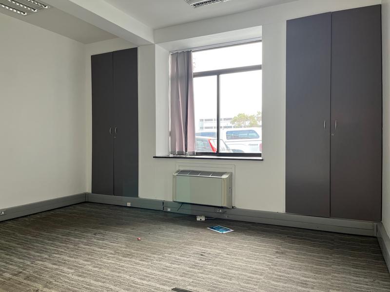 To Let Commercial Property for Rent in Retreat Western Cape